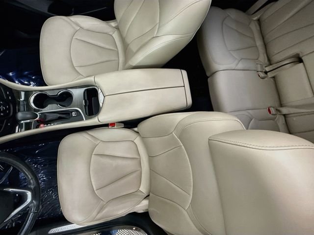 Used 2019 Alloy Metallic Buick Essence image 22