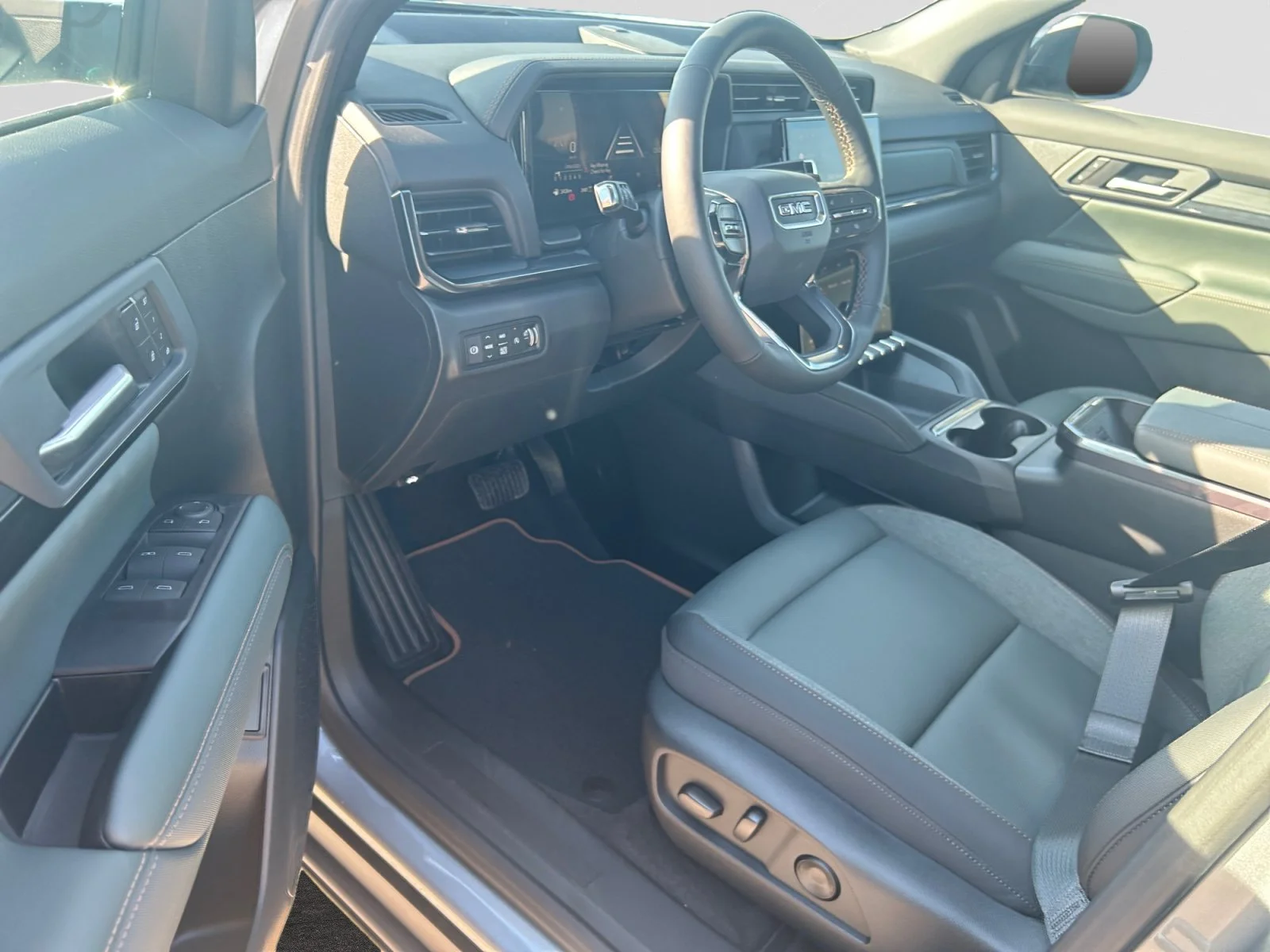 New 2027 Sterling Metallic GMC AWD AT4 image 13