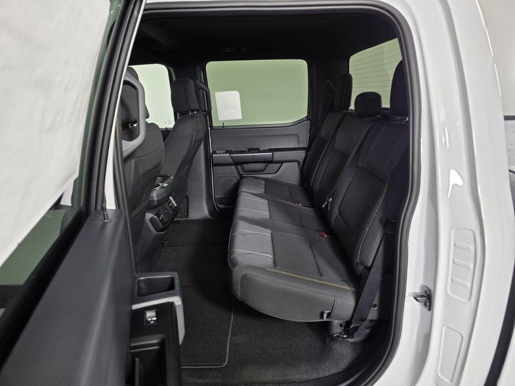 2025 Ford F-150 STX - Photo 17