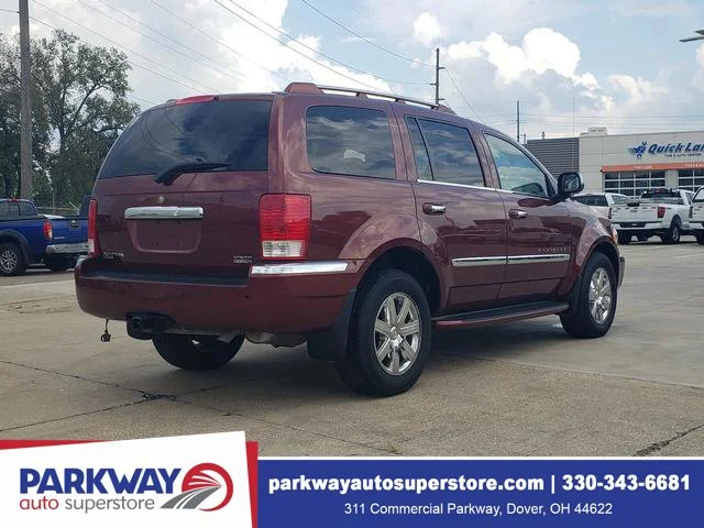 Used 2008 Red Chrysler Limited image 4