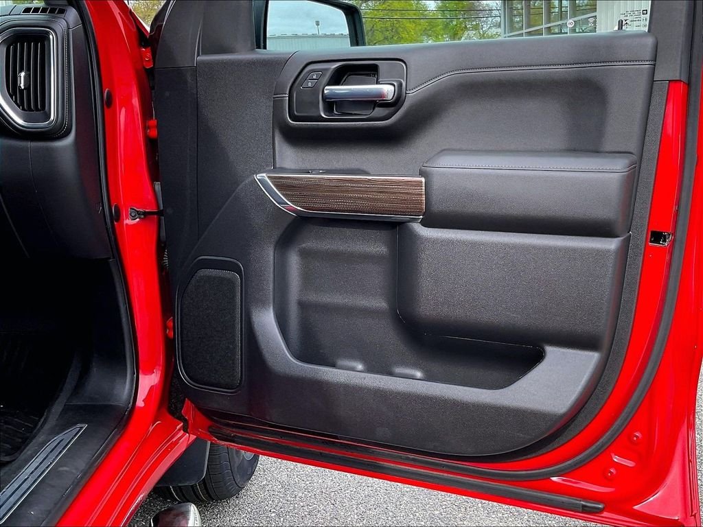 Used 2022 Red Chevrolet LT image 12