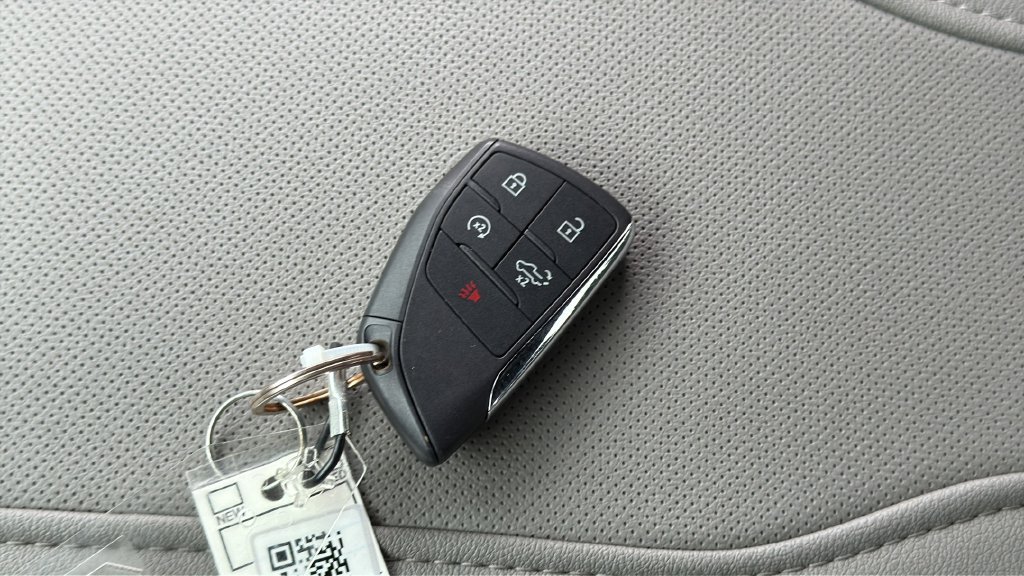 Used 2024 Blue Chevrolet LTZ image 41