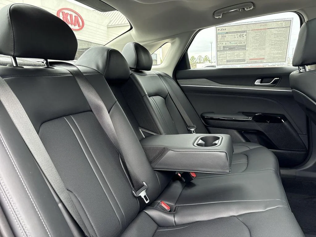 2025 Kia K5 EX - Photo 32