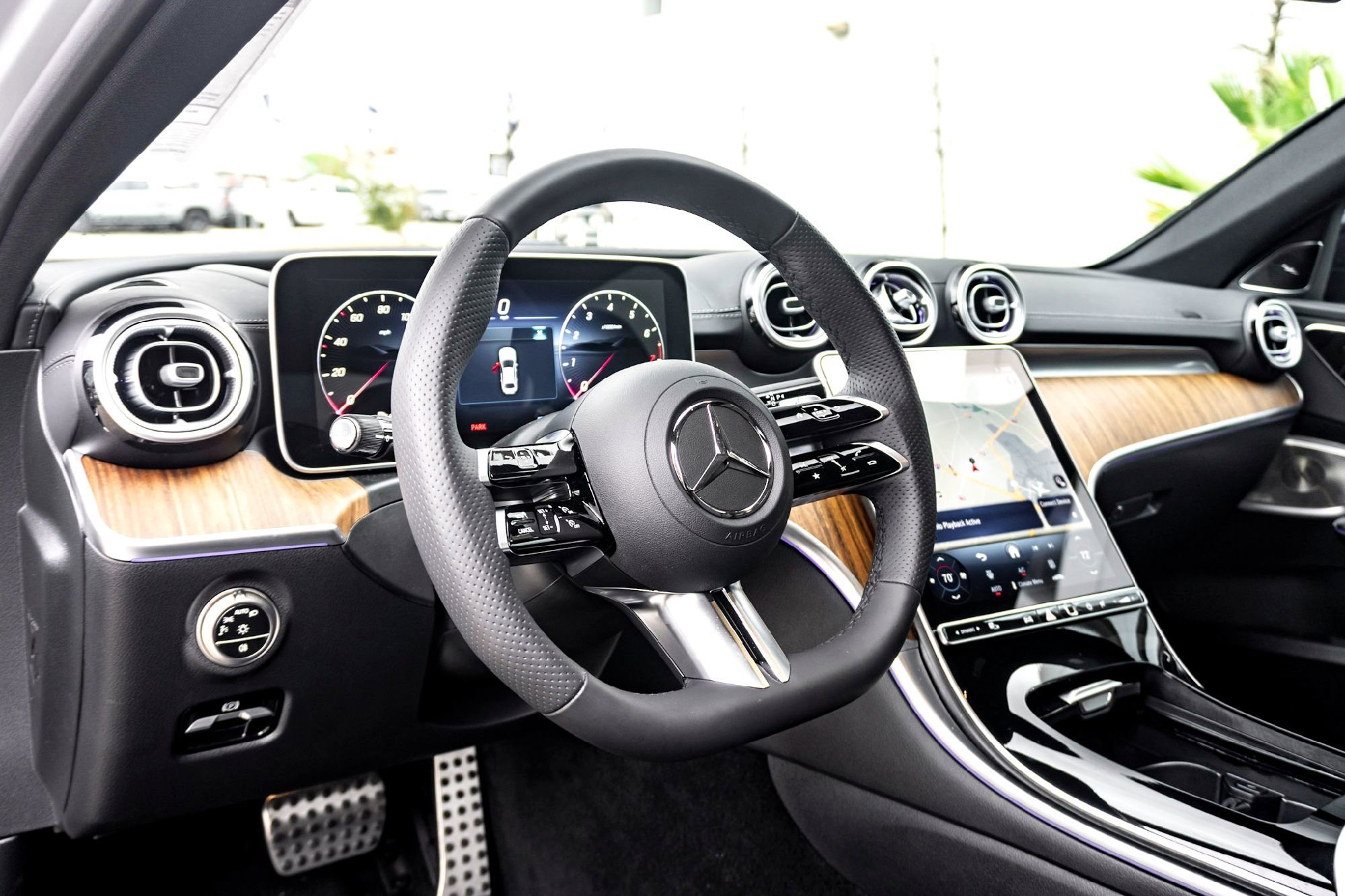 2025 Mercedes-Benz C-Class Sedan C 300 - Photo 15