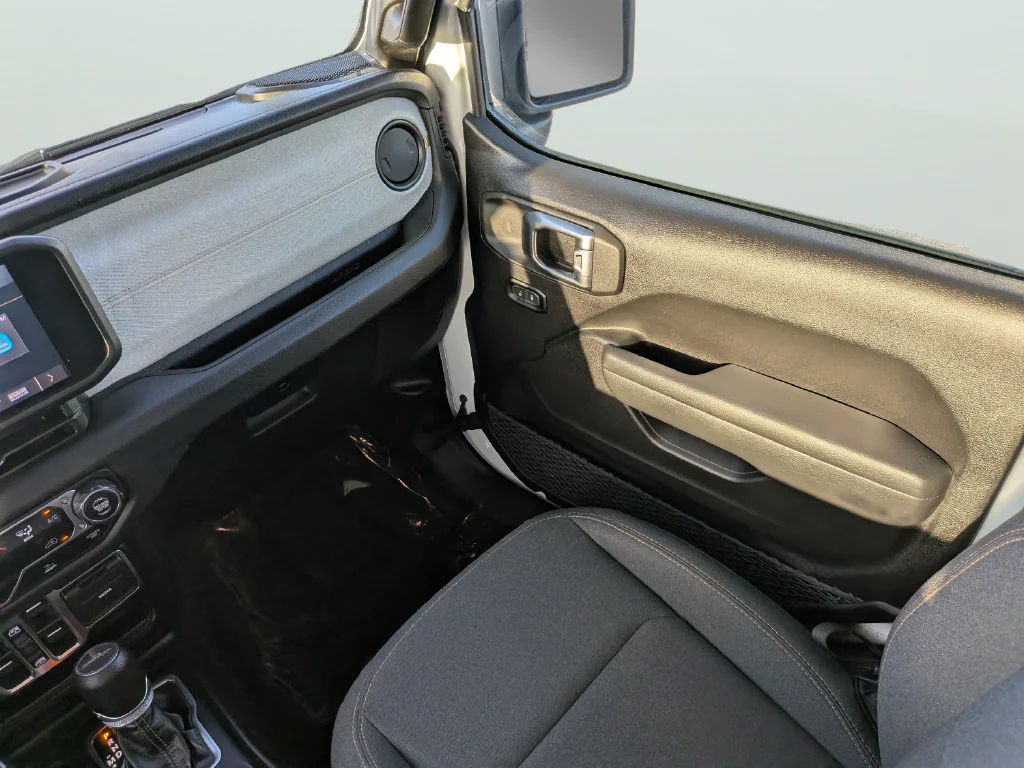 Used 2025 White Jeep Sport S image 13