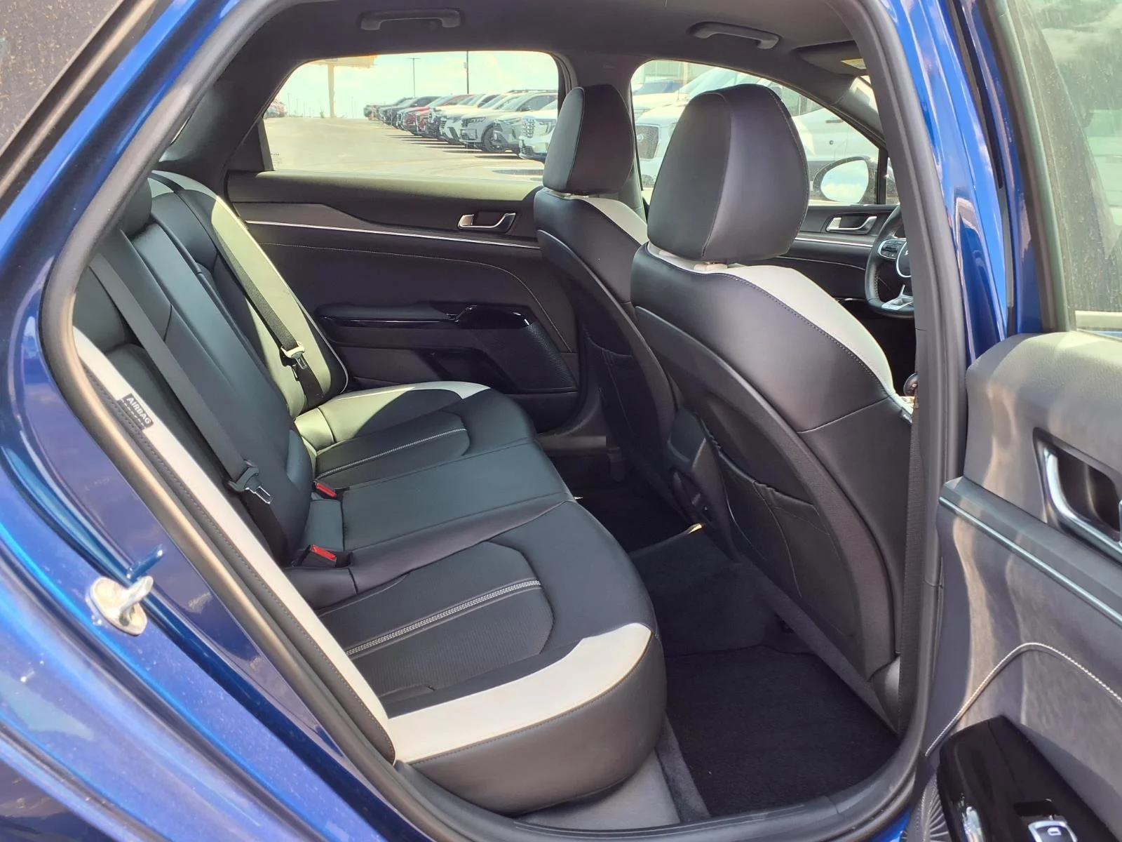Used 2025 Yacht Blue Kia GT-Line image 23