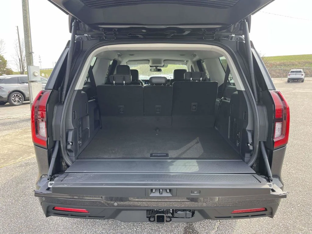 New 2026 Dark Matter Gray Metallic Ford MAX Active image 10