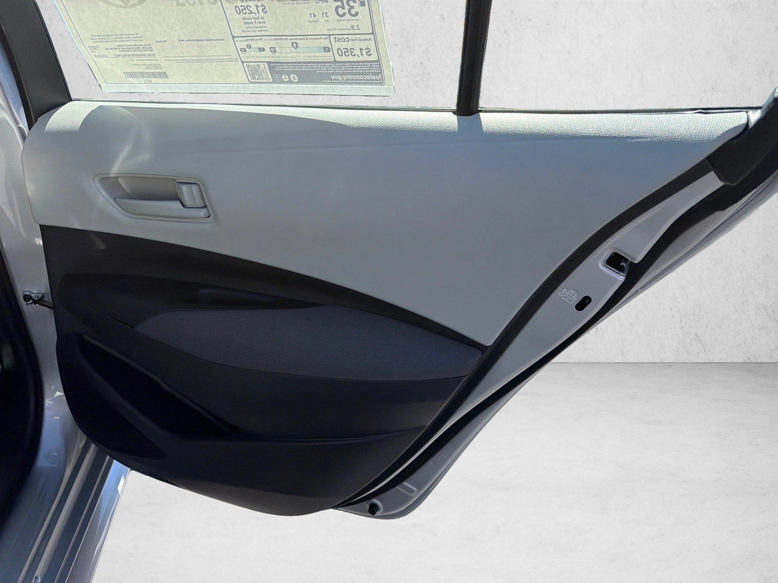 New 2027 Classic Silver Metallic Toyota LE image 16