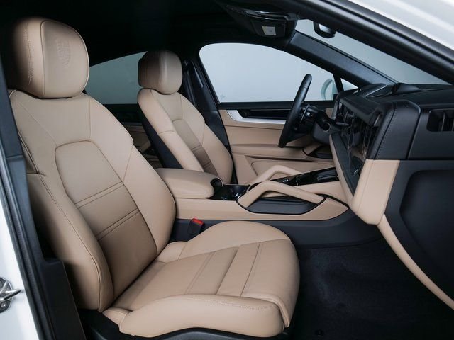 Used 2025 White Porsche S image 11