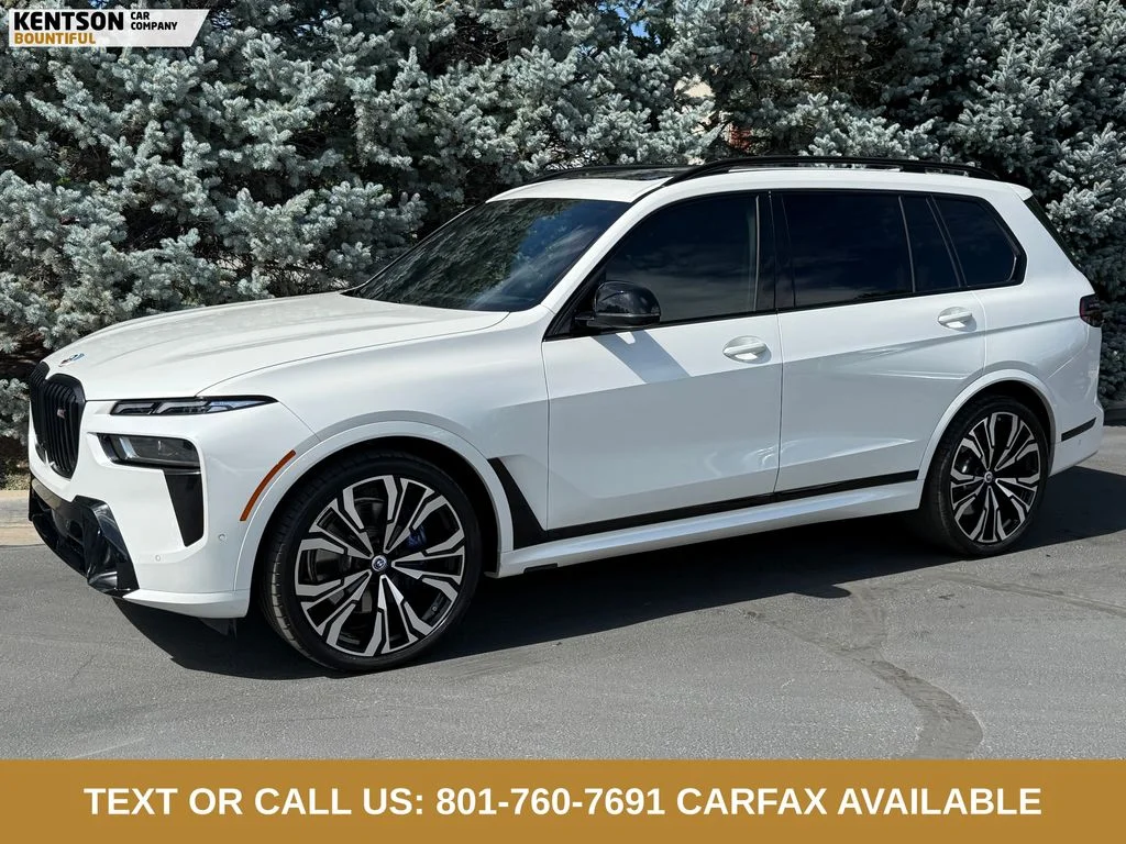 2023 BMW X7 M60i