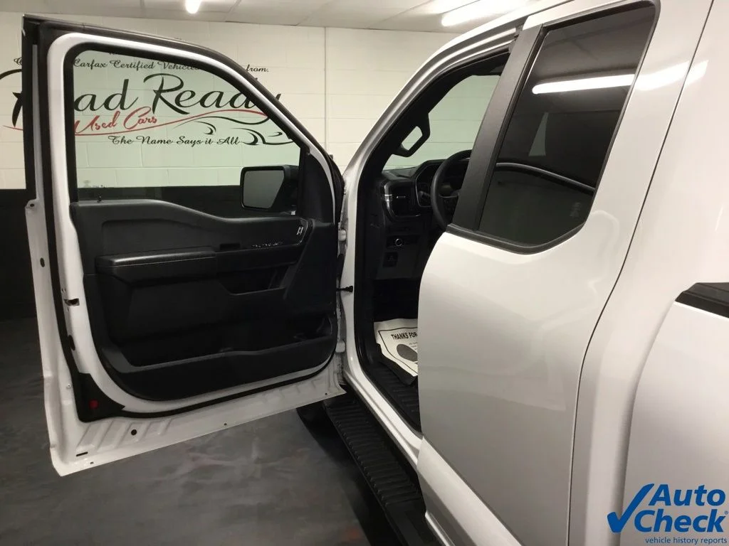 Used 2023 White Ford XL image 21