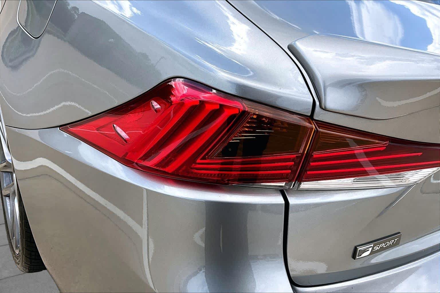 Used 2017 Atomic Silver Lexus  image 28