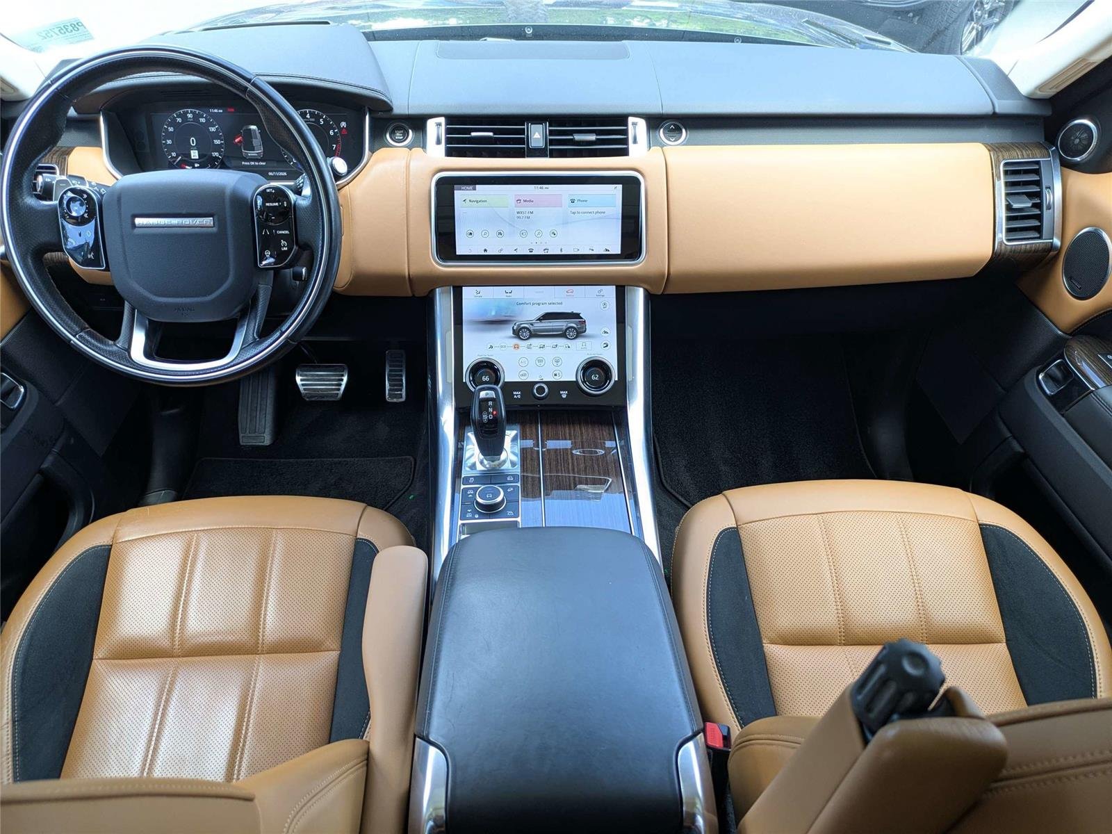 Used 2019 British Racing Green Metallic Land Rover Dynamic image 17