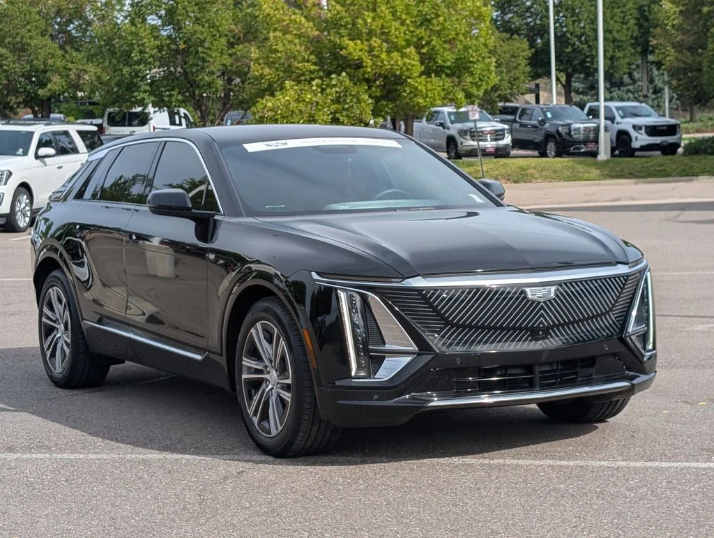 Used 2024 Black Metallic Cadillac Luxury image 6
