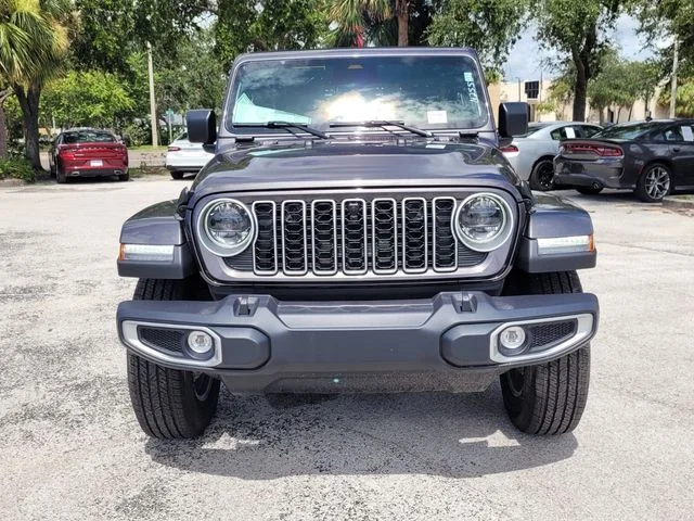 2025 Jeep Wrangler 4-Door Sahara - Photo 6