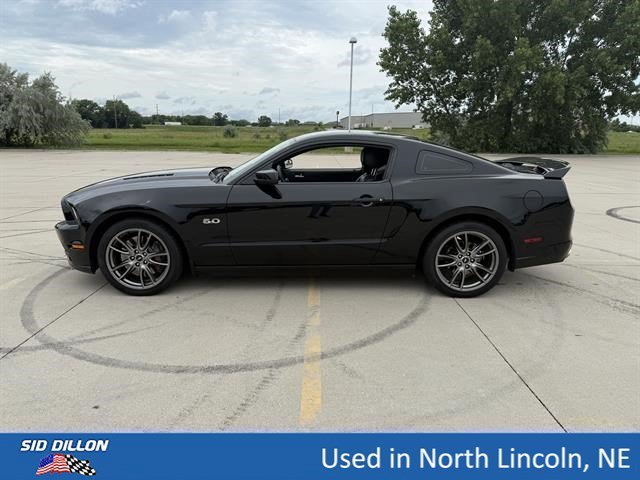 Used 2014 Black Ford GT Premium image 2