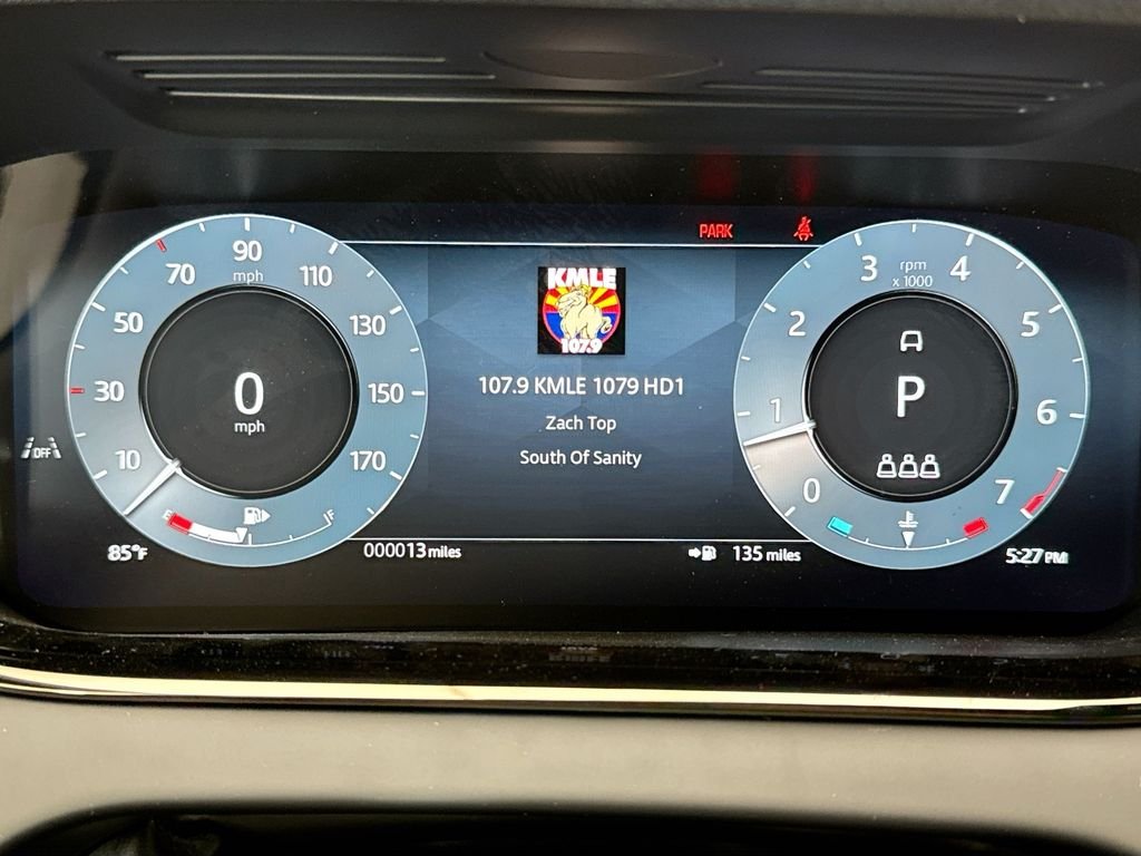New 2026 Arroios Grey Metallic Land Rover S image 34