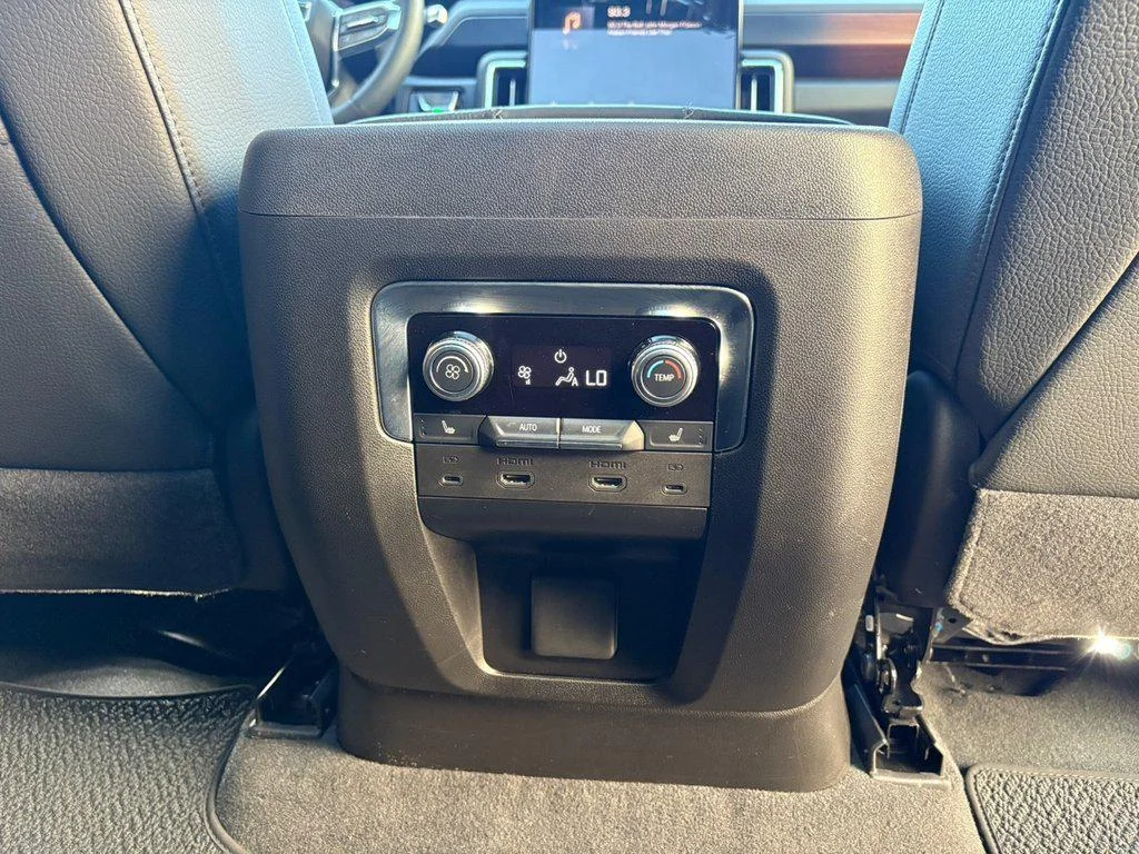 2026 GMC Yukon DENALI - Photo 24