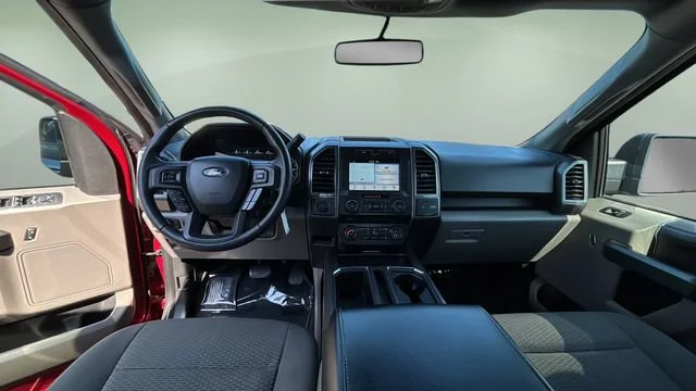Used 2018 Red Ford XLT image 18