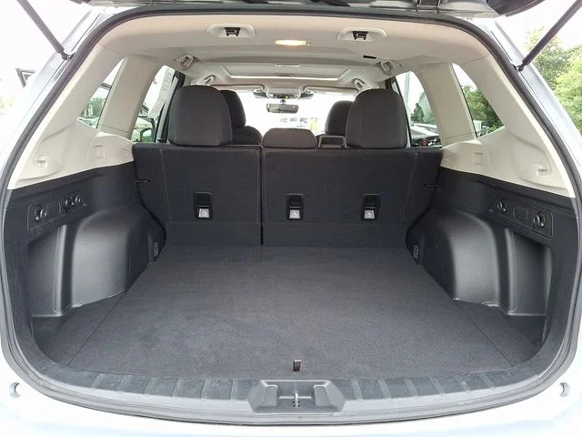 Used 2024 Silver Subaru Premium image 30
