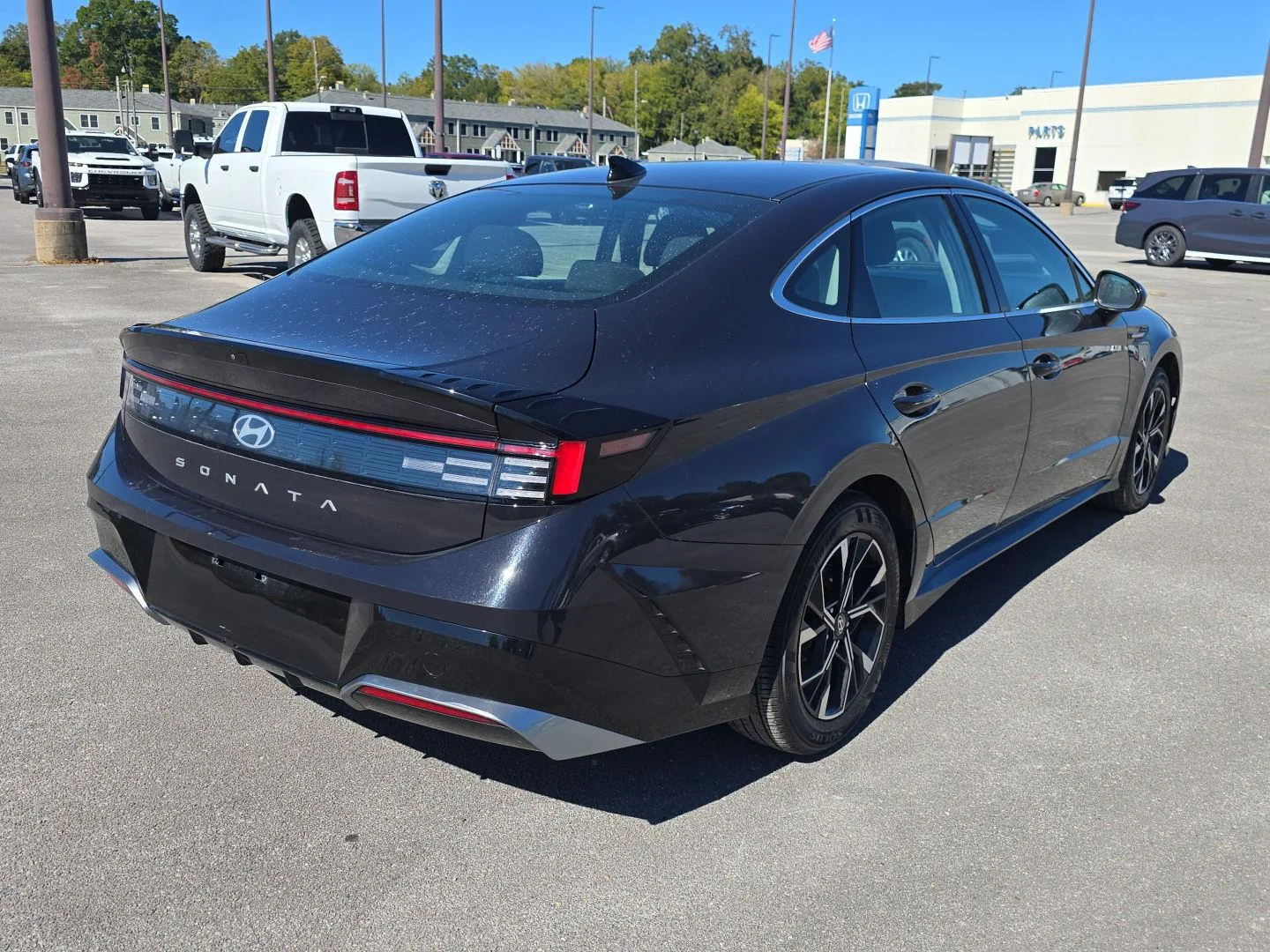 Used 2025 Carbon Blue Hyundai SEL image 3