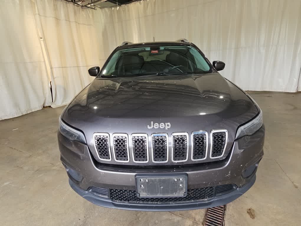 Used 2020 Granite Crystal Metallic Clearcoat Jeep Latitude Plus image 4