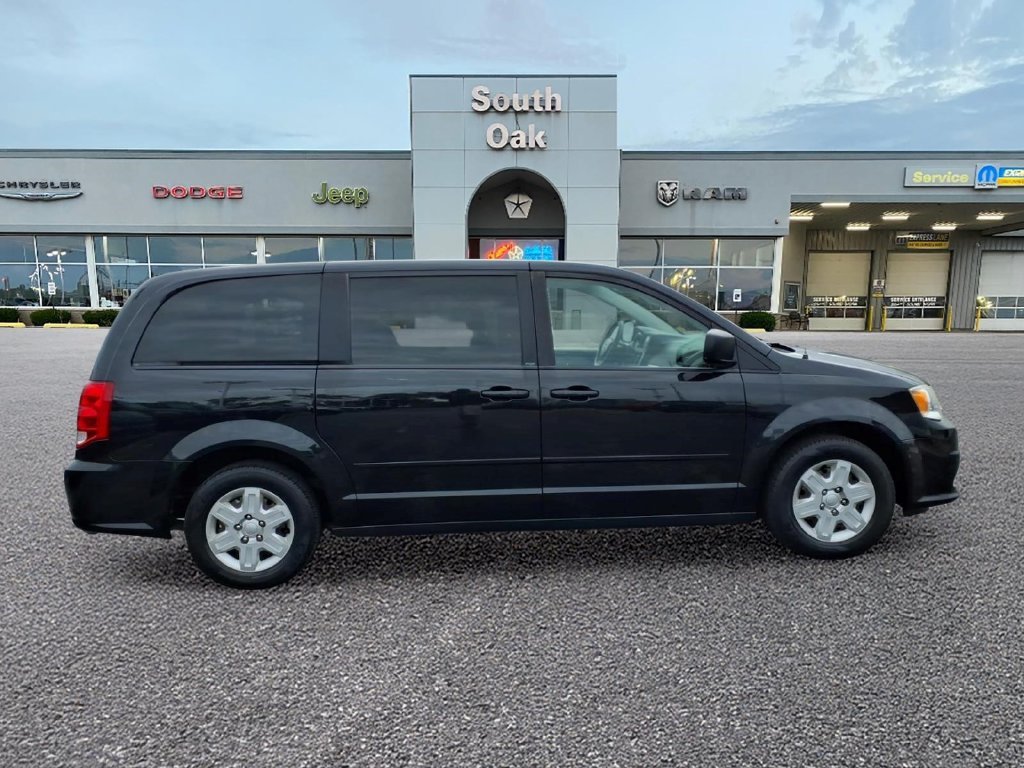 Used 2012 Dodge Grand Caravan SE with VIN 2C4RDGBG1CR302888 for sale in Matteson, IL