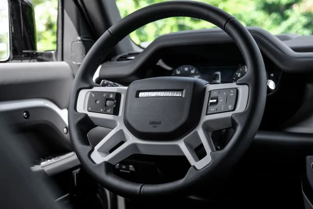 New 2026 White Land Rover S image 19