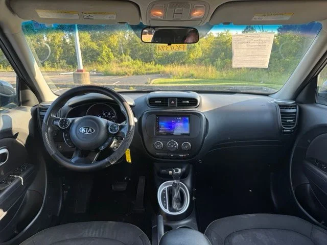 Used 2016 Gray Kia Plus image 18