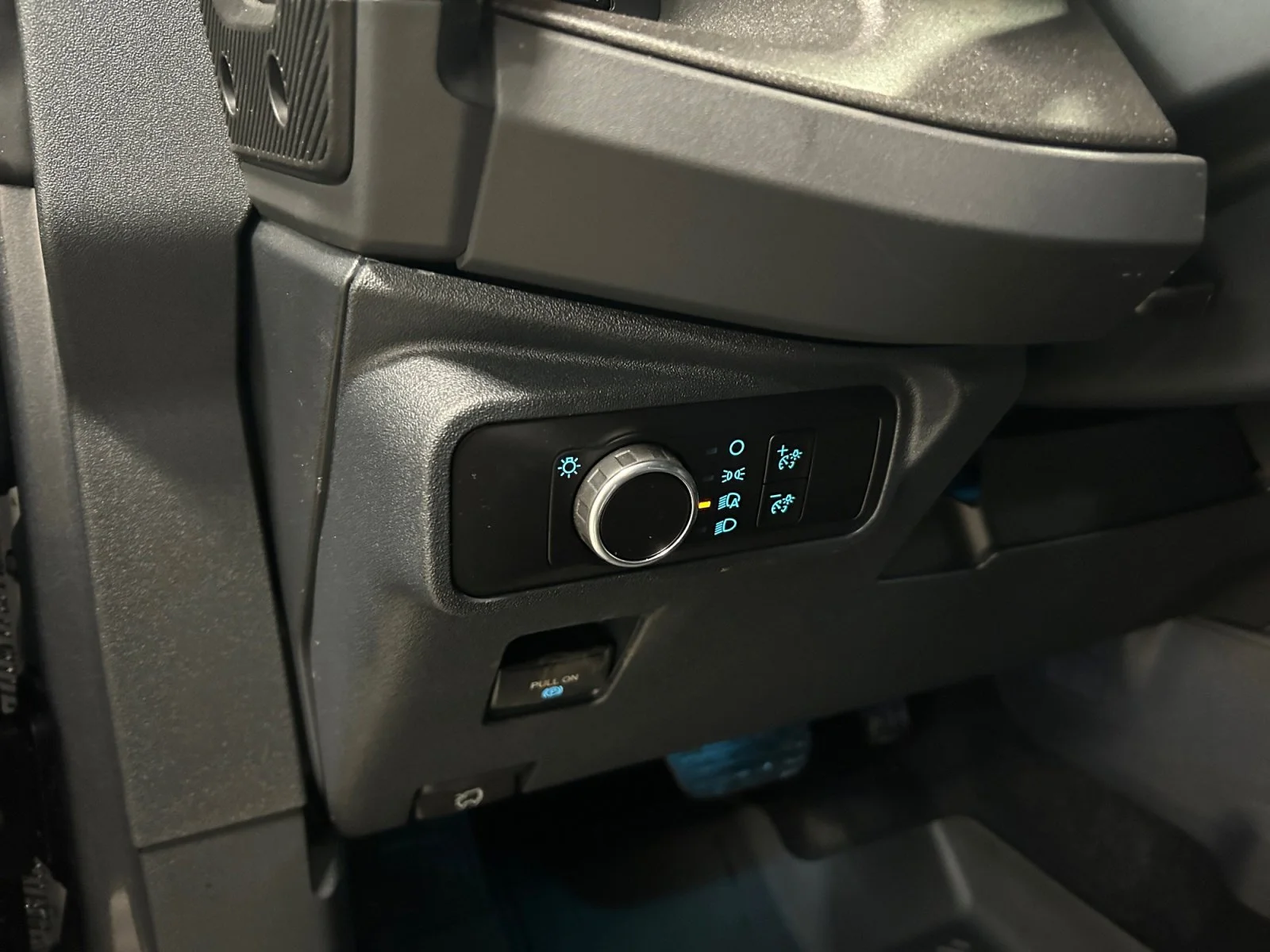 New 2026 Carbonized Grey Metallic Ford Big Bend image 15