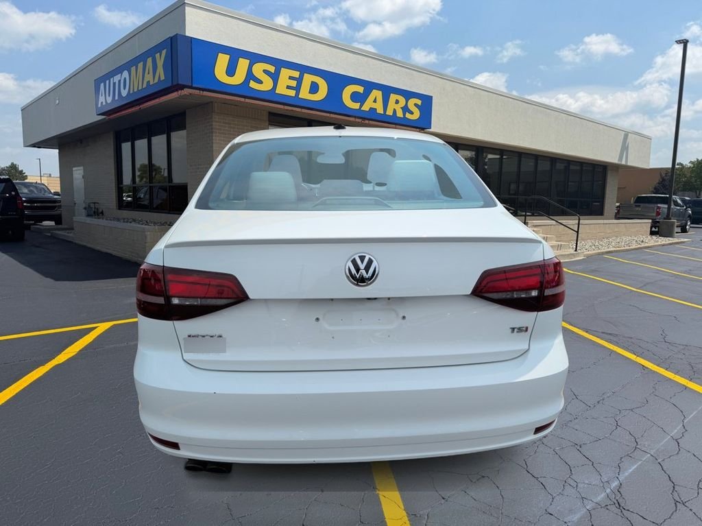 Used 2016 Pure White Volkswagen 1.8T Sport image 6