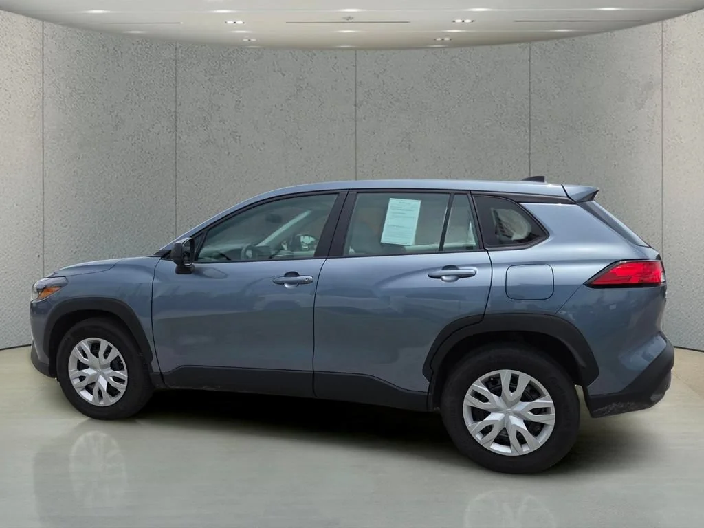 Used 2025 Celestite Toyota L image 8