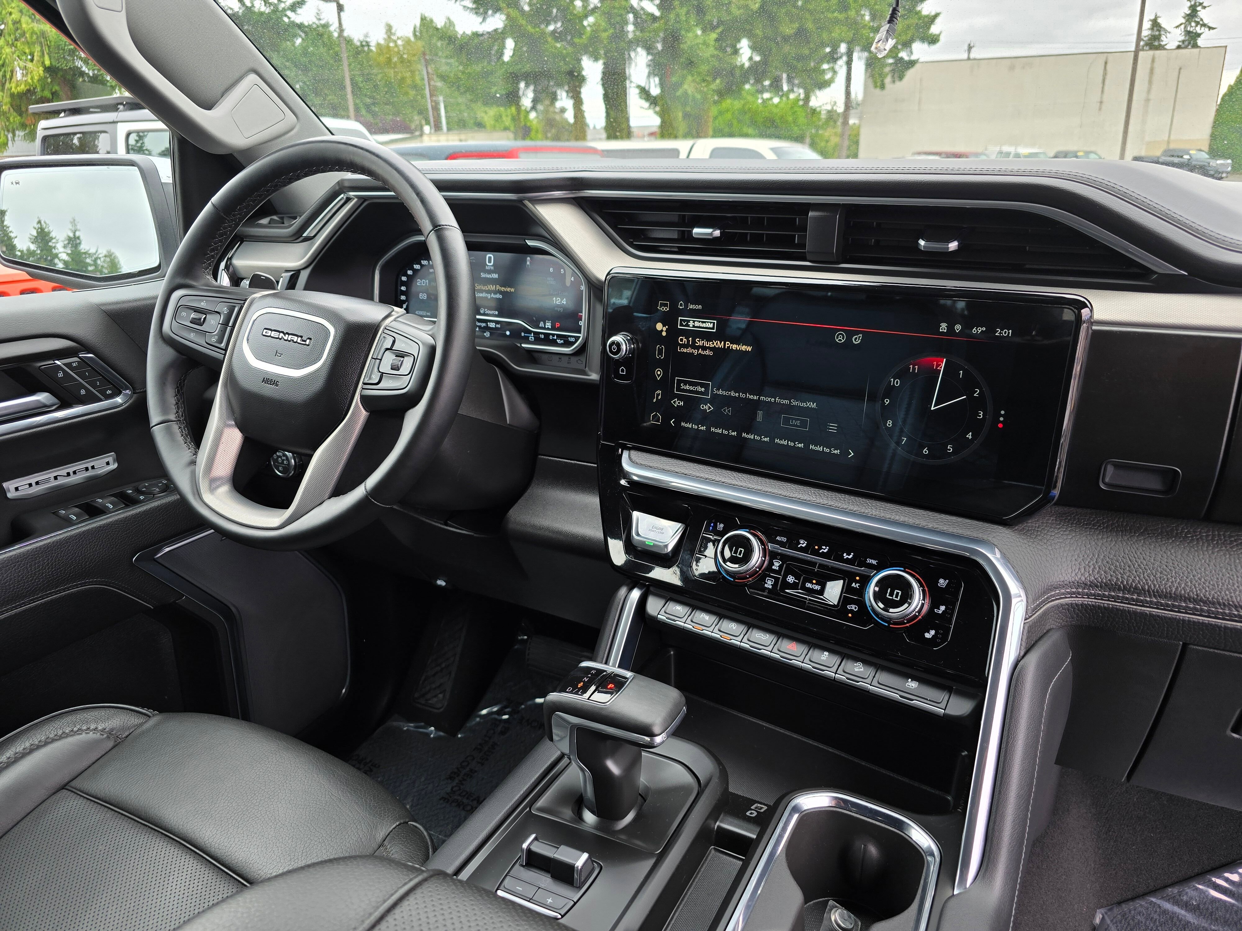 Used 2024 White Frost Tricoat GMC Denali image 11