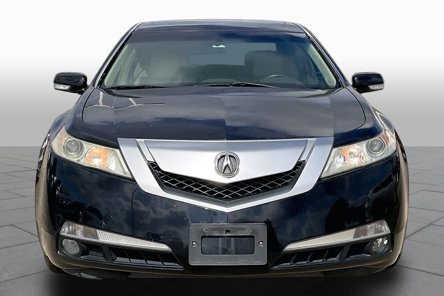 Used 2010 Crystal Black Pearl Acura  image 3