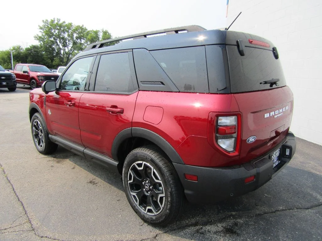 New 2026 Ruby Red Metallic Tinted Clearcoat Ford Outer Banks® image 9