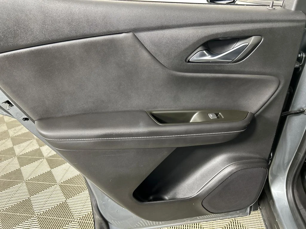 Used 2025 Gray Chevrolet LT image 16