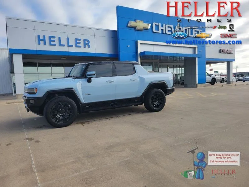 2025 GMC Hummer EV 2X's photo