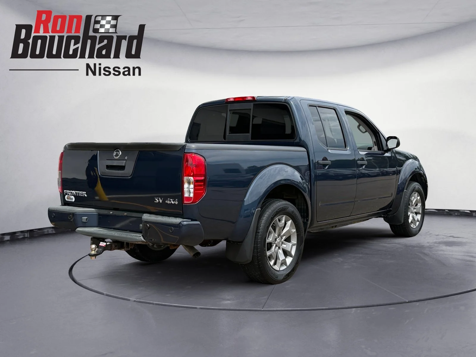 Used 2020 Arctic Blue Metallic Nissan SV image 2