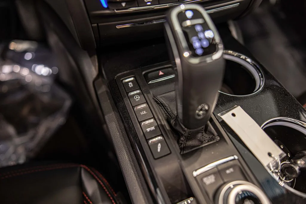 Used 2023 White Maserati Modena Q4 image 32