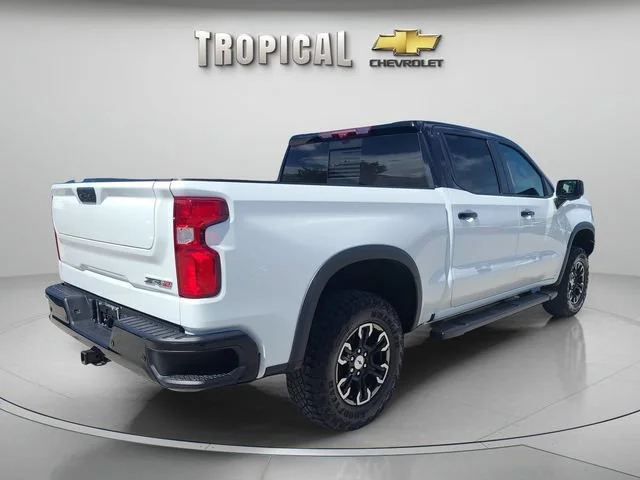 Used 2024 Summit White Chevrolet ZR2 image 5