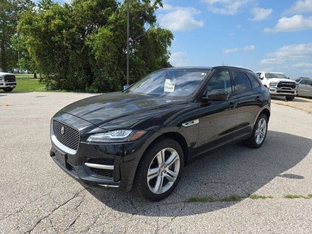 Used 2017 Black Jaguar 35t R-Sport image 3