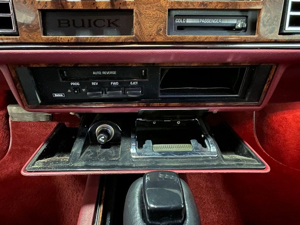 Used 1991  Buick Custom image 72