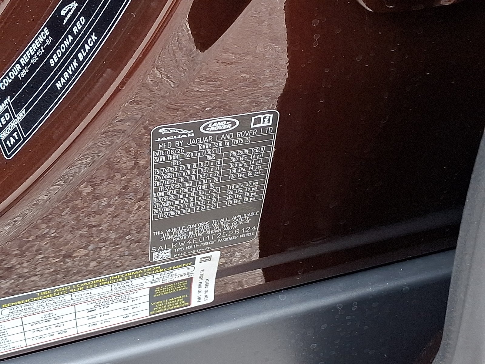 New 2026 Sedona Red Land Rover Gemini Edition image 17
