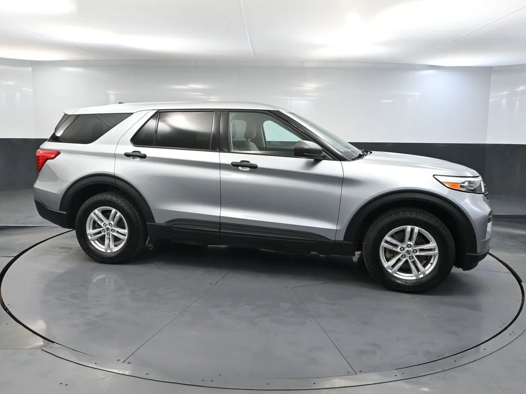 Used 2022 Silver Ford Base image 4