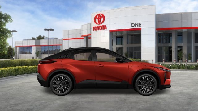 New 2026 Tandoori with Midnight Black Metallic roof <sup>1</sup> Toyota  XSE image 15