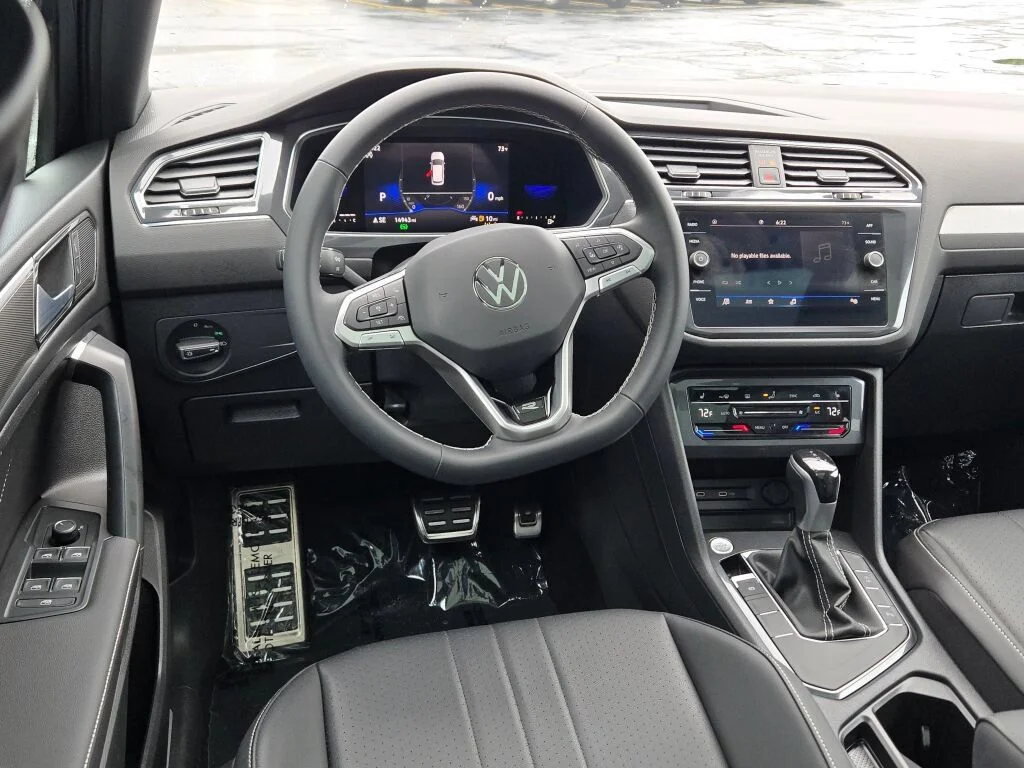 Used 2023 Gray Volkswagen 2.0T SE R-Line Black image 19