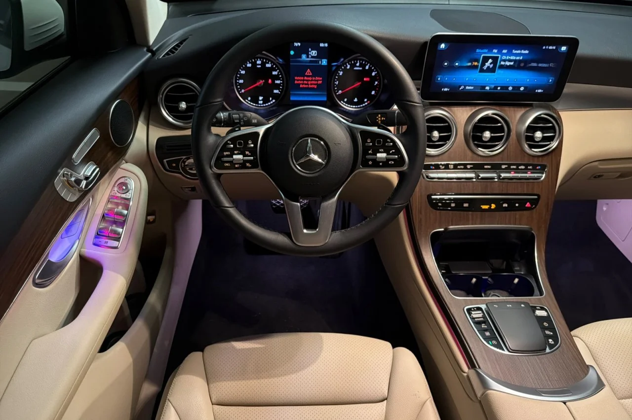 Certified Used 2022 Polar White Mercedes-Benz GLC 300 image 13