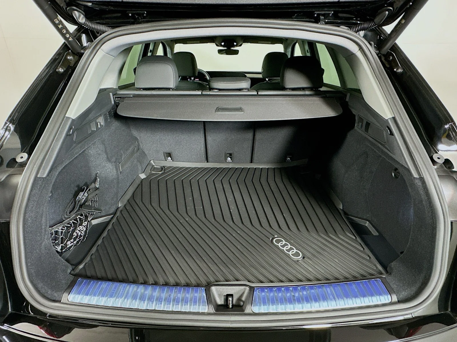 Used 2025 Mythos Black Metallic Audi Premium Plus image 22