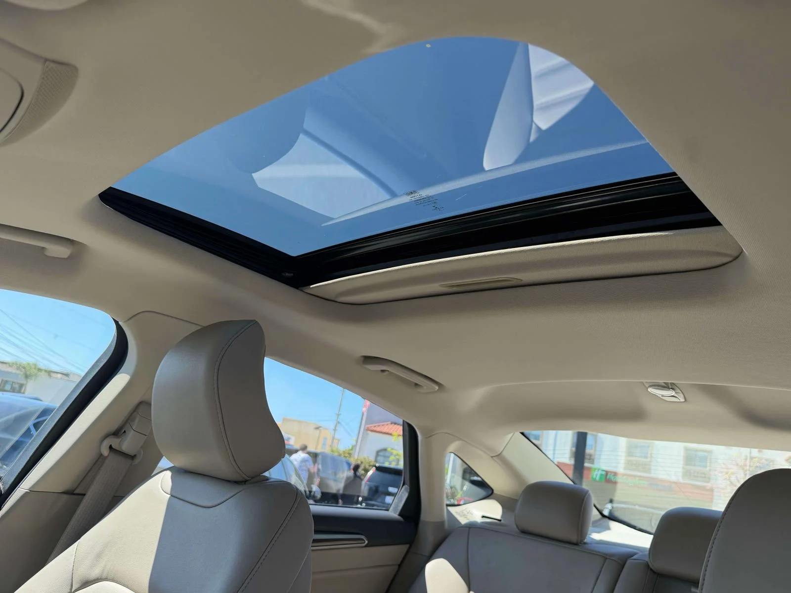 Used 2017 Shadow Black Ford SE image 17
