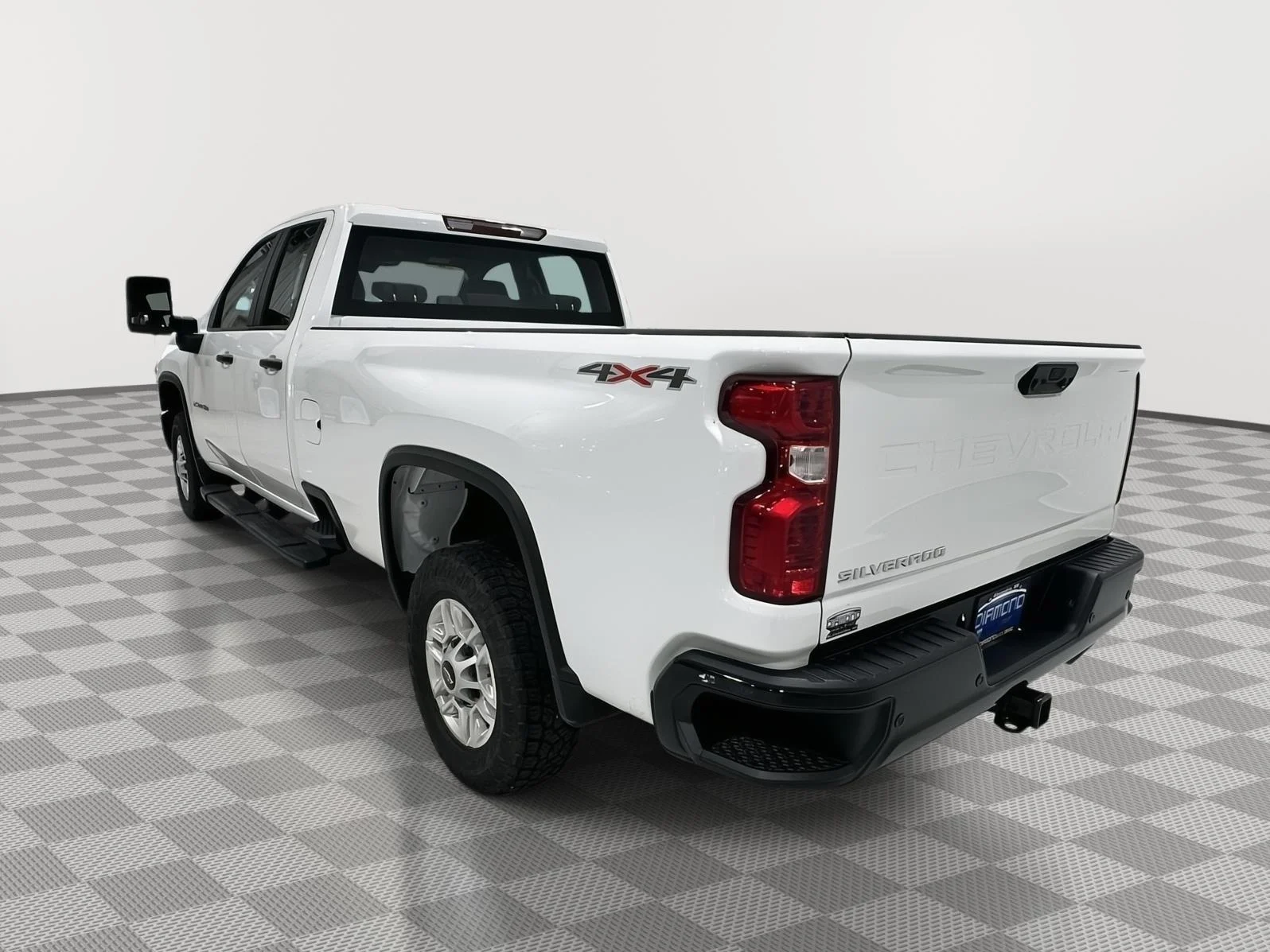Used 2024 Summit White Chevrolet WT image 3